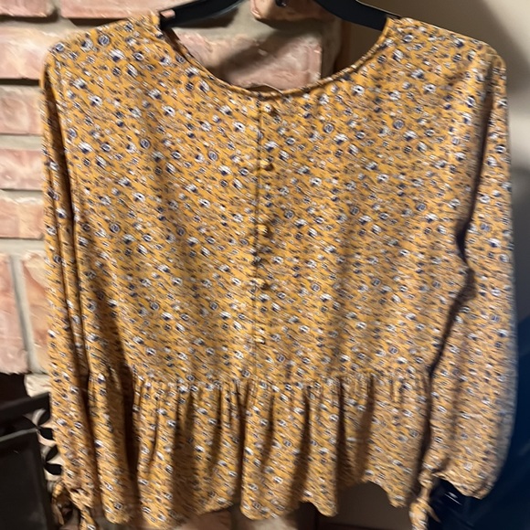 Evereve  peplum top - Picture 7 of 9